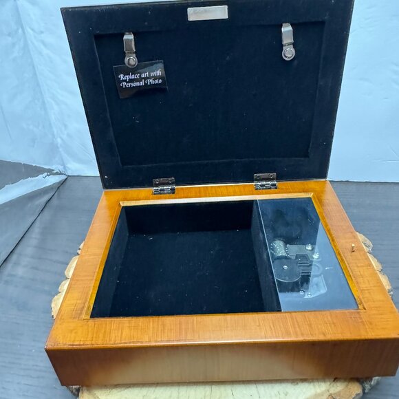 Woodgrain Musical Photo Jewelry Box by Cottage Garden plays How Great thou Art - Picture 7 of 9
